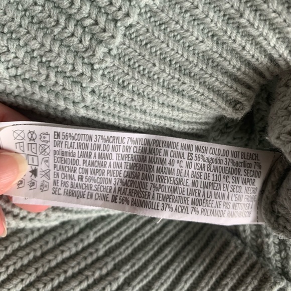 Mint green knit top - Picture 4 of 4